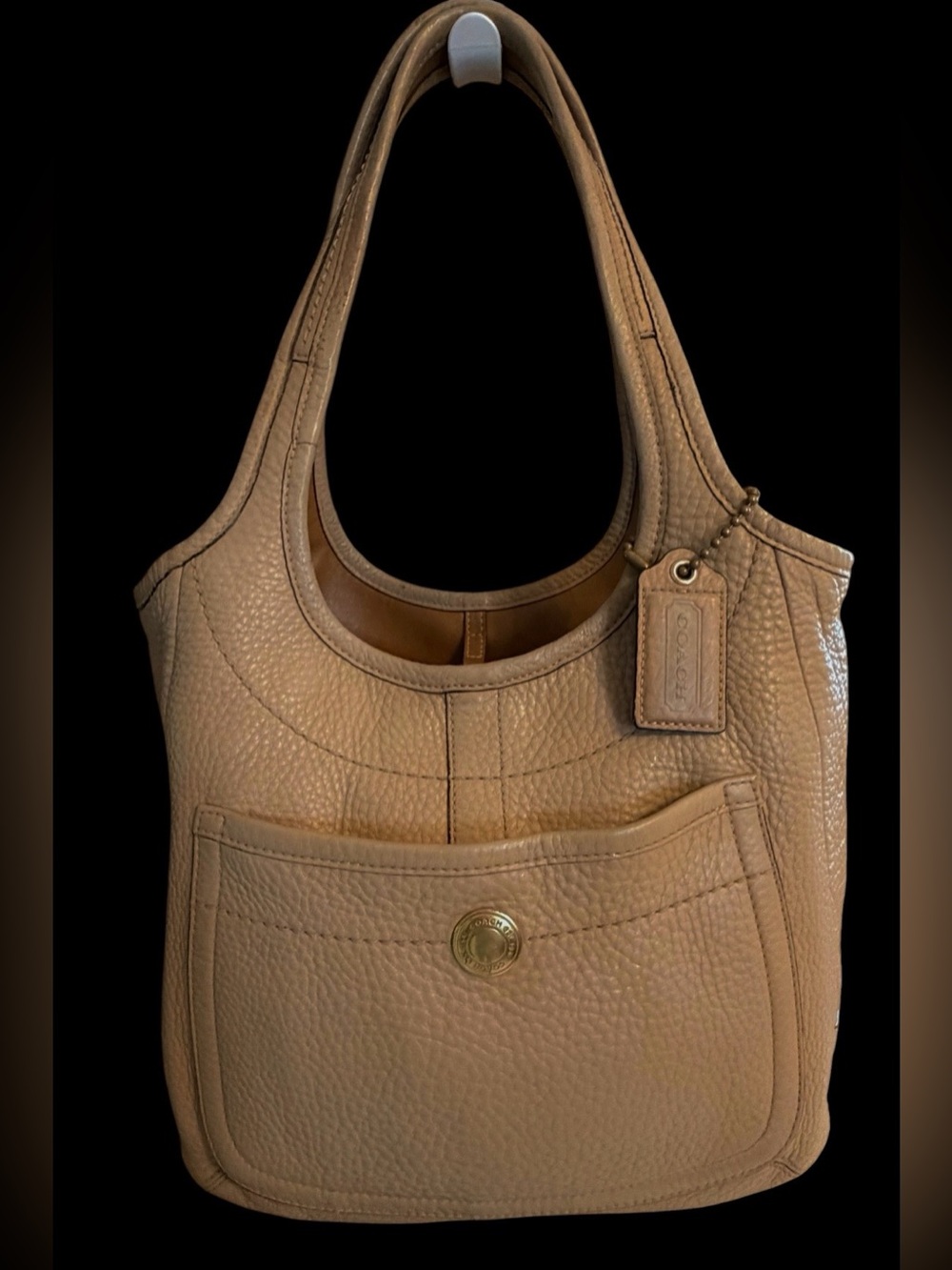 Coach Ergo Legacy Pebbled Leather vintage Shoulder bag in Taupe.